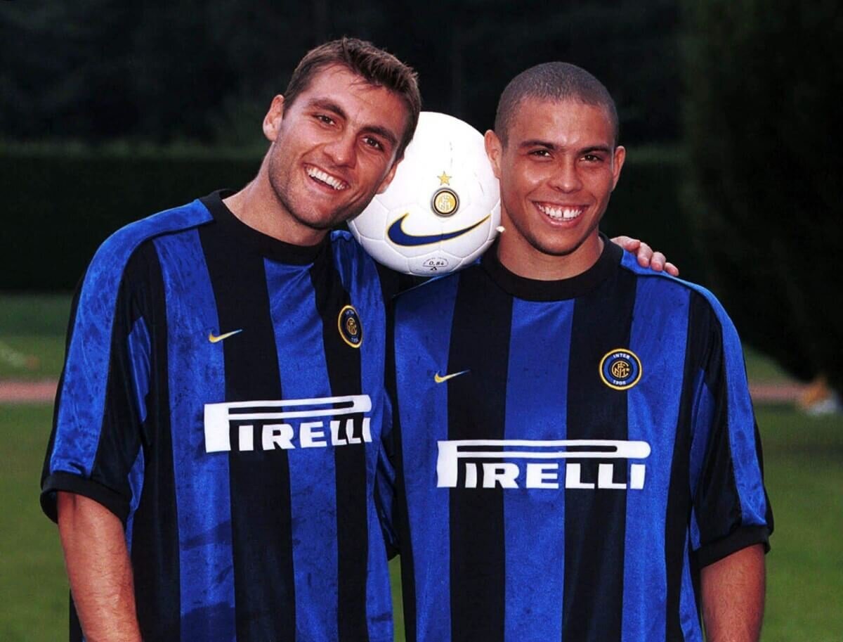 Christian_Vieri,_Ronaldo_-_FC_Inter.jpg